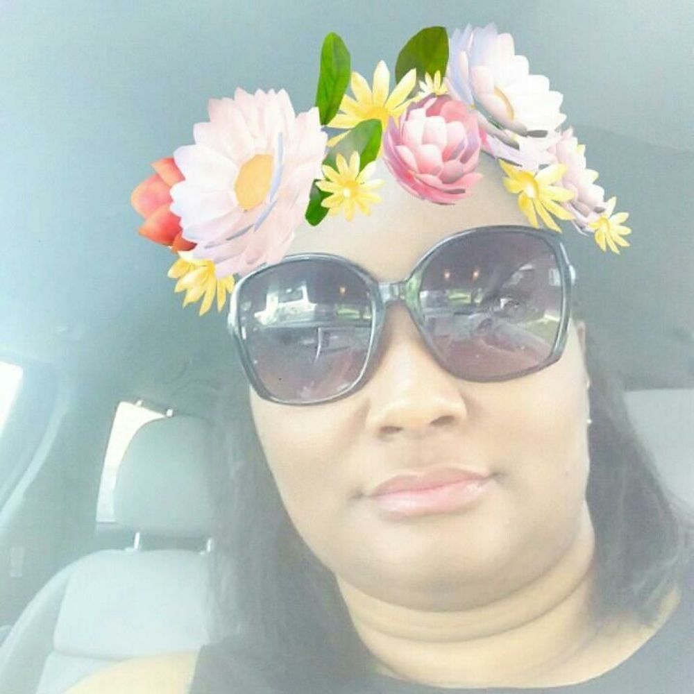 Meet your Posher, Monique